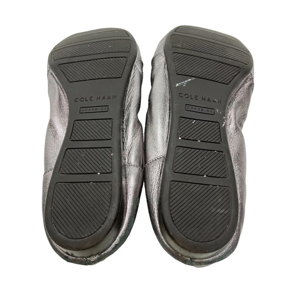 COLE HAAN Pewter Pleated Ballet Flats Slip On Loafers Genuine Leather Metallic 7 - Picture 15 of 16